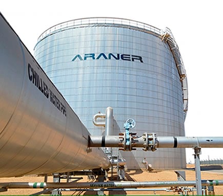 A thermal energy storage system with a stratified water tank uses ARANER's temperature monitoring controls